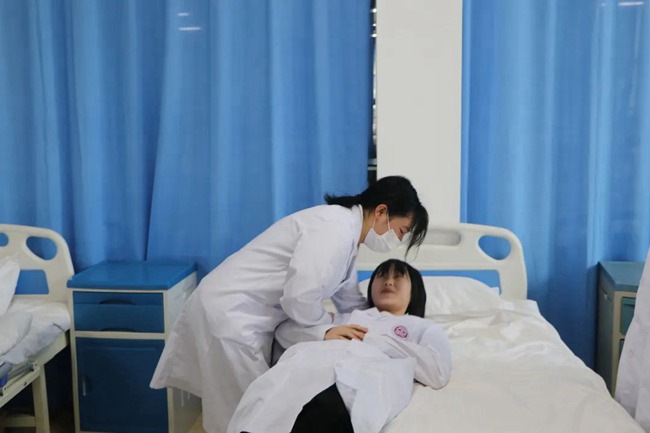 2025年报读成都希望职业学校有什么优势