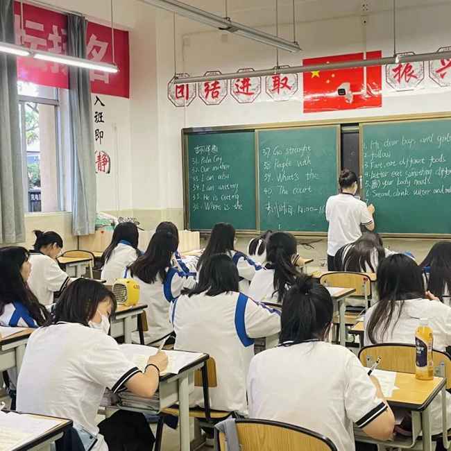 【报考指南】成都希望职业学校2024年招生简章及学费表